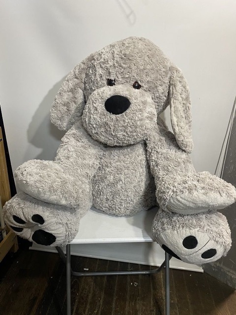 コストコ HUGFUN 犬 グレー